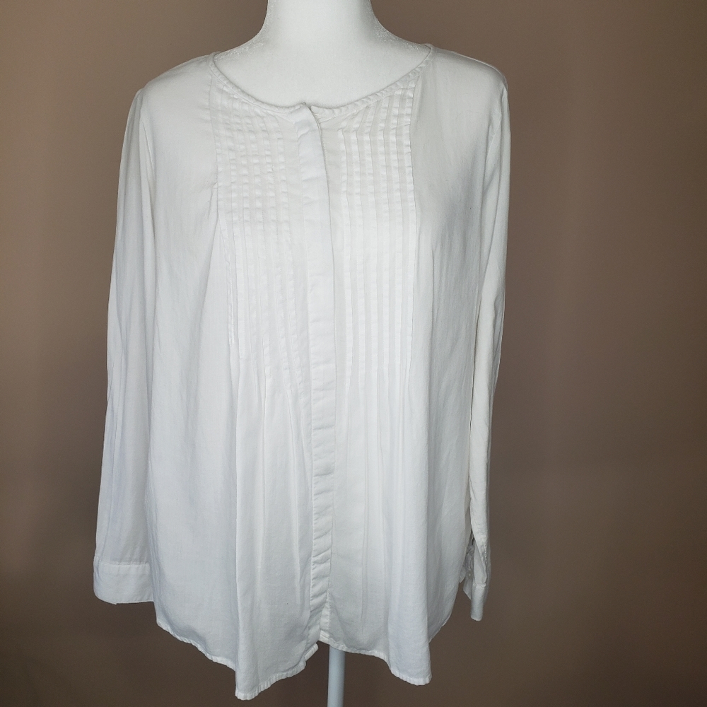 Old Navy Pintuck Whipped Creaam White Tunic